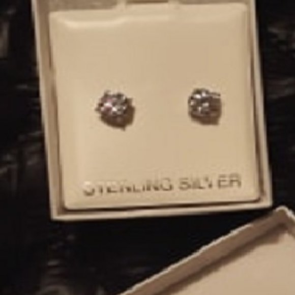 2 PAIRS .925 Sterling Silver CZ Diamond Stud Earrings * 1 DAY SALE * - Picture 4 of 12